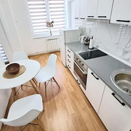 Skver Apartment